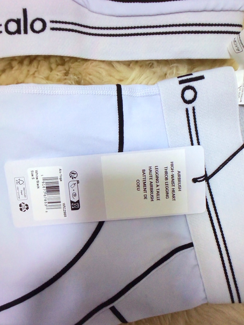 ALO Yoga White Sports Bra with Legging Set White - Picture 7 of 7